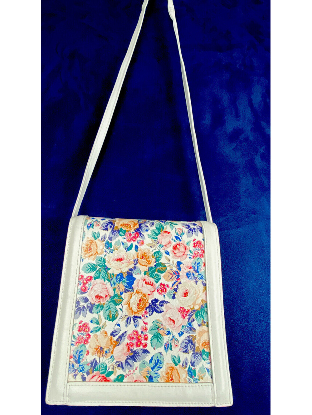 Roberto Vascon white leather shoulder bag,Boho  floral print front